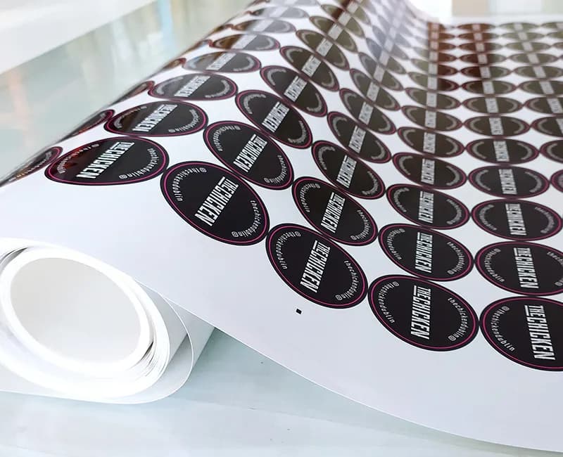 Druk na folii samoprzylepnej w Krakowie - najlepsze ceny i usługi