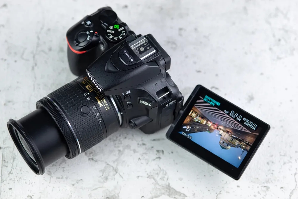 Ile kosztuje obiektyw do lustrzanki? Ceny, które zaskoczą każdego